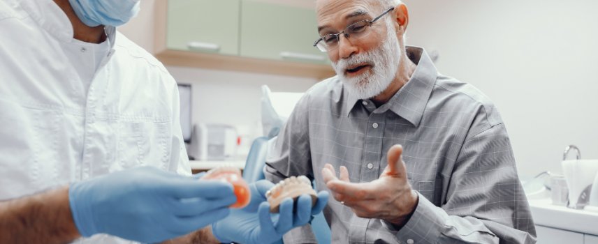 Sistemik Rahatsızlığı Olan Hastalarda Diş Cerrahisi: Güvenli ve Planlı Yaklaşım